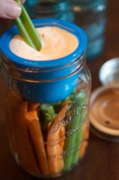Cuppow is an earth-friendly American company that have turned canning jars into to-go carriers.